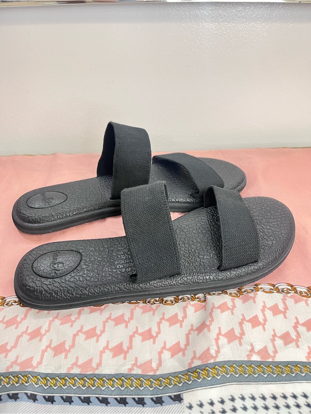 Sanuk Black Dual-Strap Slide Sandals for Women - Picture 5 of 10